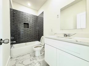 6717 Saint Augustine Street, Houston TX 77021