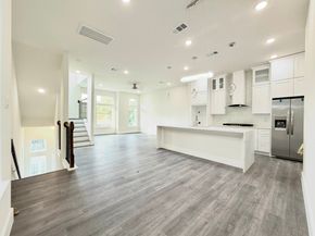 6717 Saint Augustine Street, Houston TX 77021