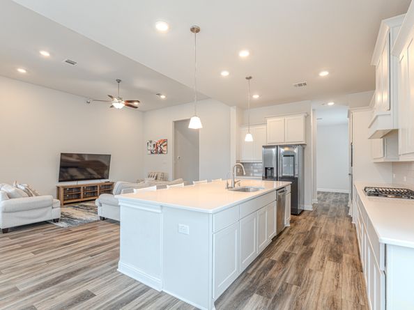 10 Fringetree Bark Court, The Woodlands TX 77375