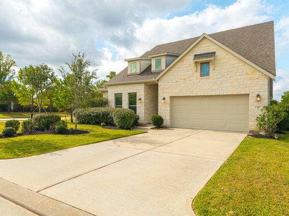 10 Fringetree Bark Court, The Woodlands TX 77375