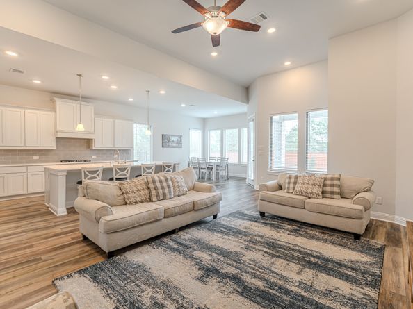 10 Fringetree Bark Court, The Woodlands TX 77375