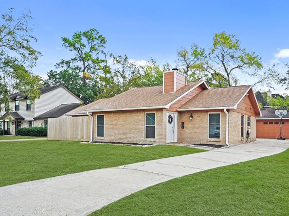 1515 Bamwick Drive, Houston TX 77090