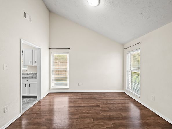 1515 Bamwick Drive, Houston TX 77090