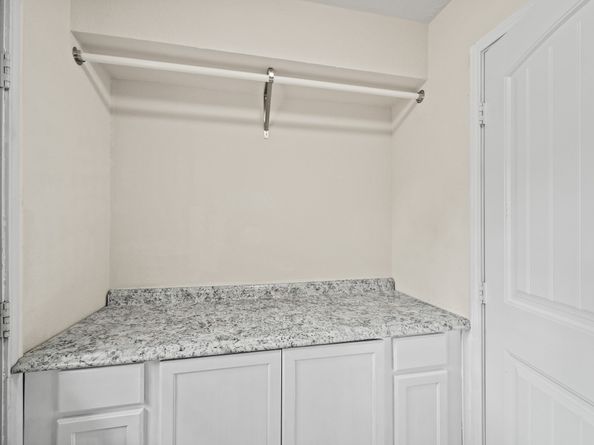 1515 Bamwick Drive, Houston TX 77090