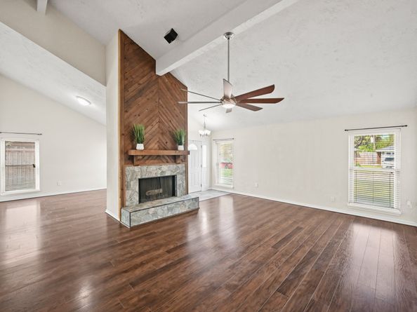 1515 Bamwick Drive, Houston TX 77090