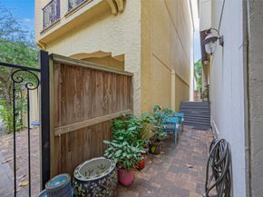 1821 W 24th Street, Houston TX 77008