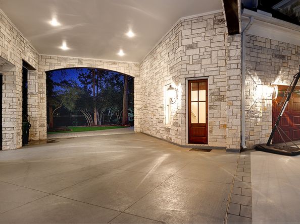 15 Netherfield Way, The Woodlands TX 77382