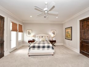 318 Calle Sevilla Place, Houston TX 77007
