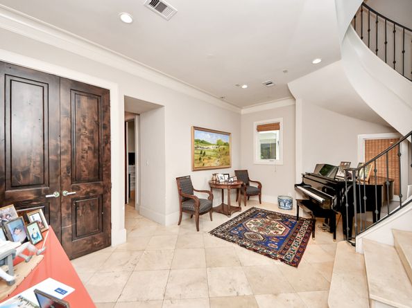 318 Calle Sevilla Place, Houston TX 77007