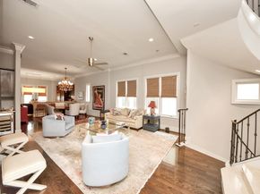 318 Calle Sevilla Place, Houston TX 77007