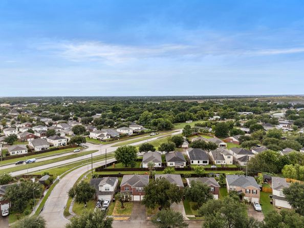 15007 Sugar Sands Drive, Sugar Land TX 77498