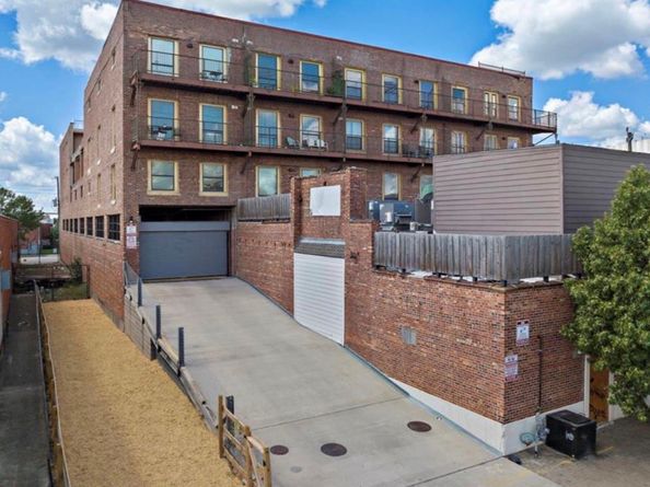 2205 Mckinney Street 306, Houston TX 77003