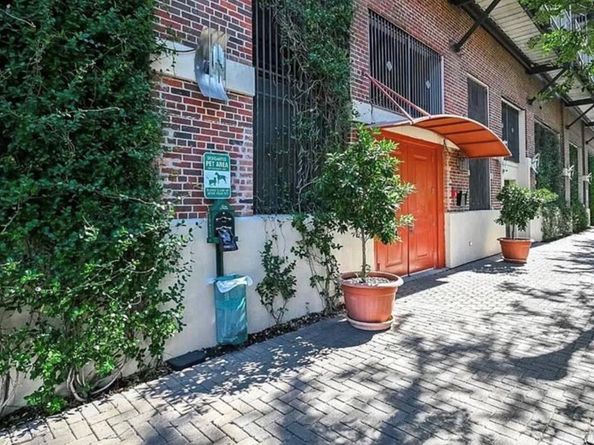 2205 Mckinney Street 306, Houston TX 77003