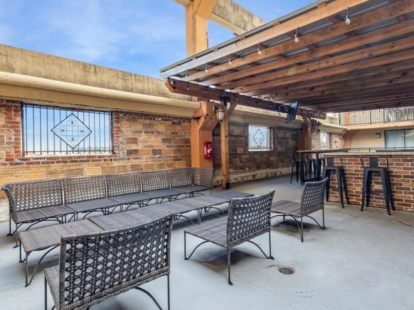 2205 Mckinney Street 306, Houston TX 77003