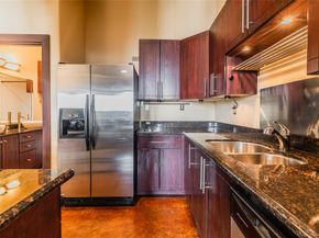 2205 Mckinney Street 306, Houston TX 77003