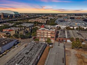 2205 Mckinney Street 306, Houston TX 77003