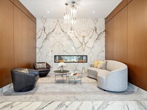 3333 Allen Parkway 1004, Houston TX 77019