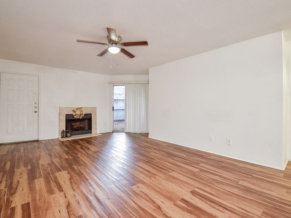 9700 Leawood Boulevard 1807, Houston TX 77099