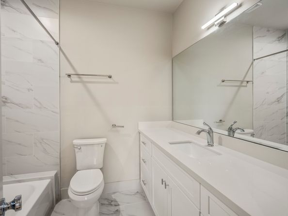 5233 Hillman Street A, Houston TX 77023