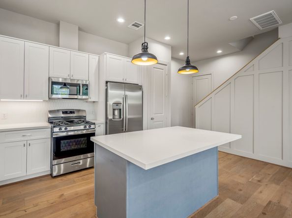 5233 Hillman Street A, Houston TX 77023