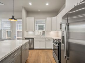 5233 Hillman Street A, Houston TX 77023