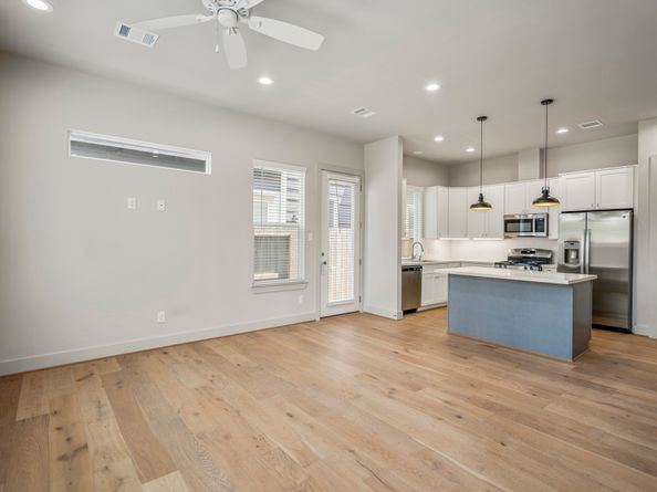 5233 Hillman Street A, Houston TX 77023