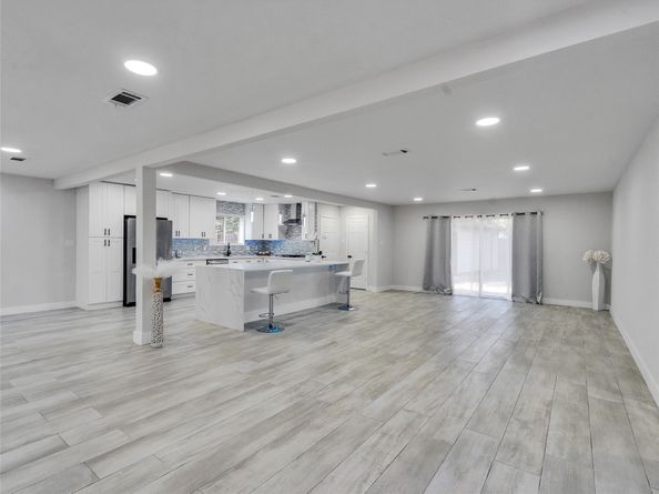 5510 Braesvalley Drive, Houston TX 77096