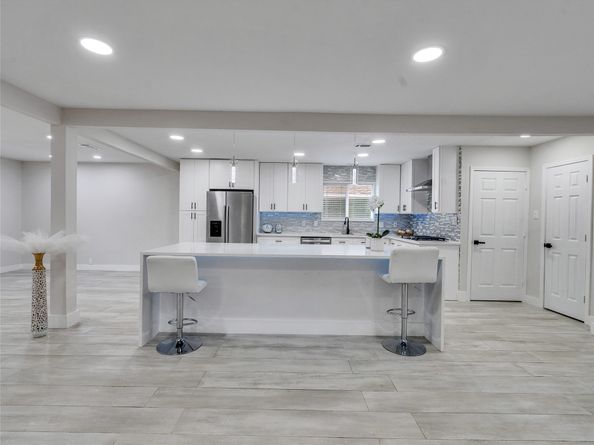 5510 Braesvalley Drive, Houston TX 77096