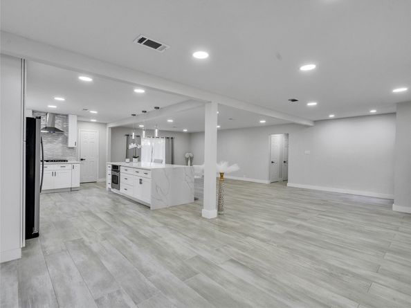 5510 Braesvalley Drive, Houston TX 77096