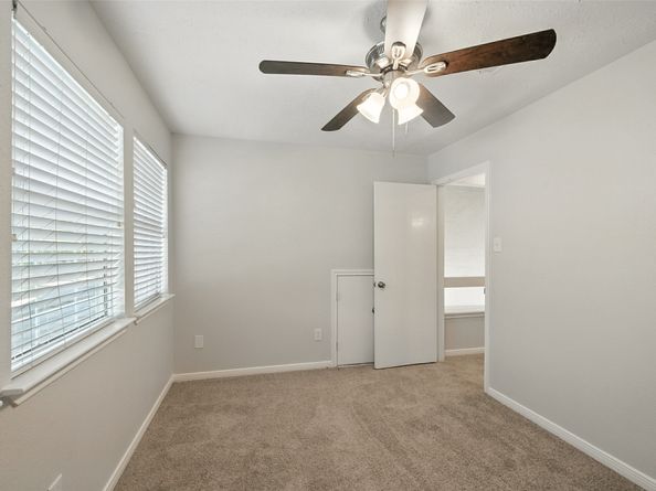 2931 Twin Knolls Drive, Houston TX 77339