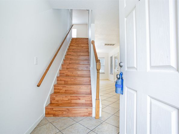 17627 S Summit Canyon Drive, Houston TX 77095