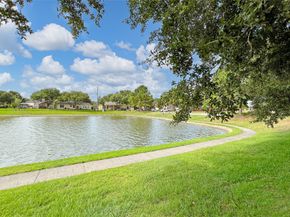 17627 S Summit Canyon Drive, Houston TX 77095