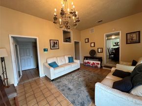 1035 Nadolney Street, Houston TX 77015