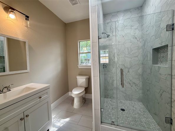1816 Ryon Street, Houston TX 77009