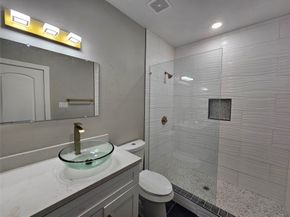 5715 Enid Street, Houston TX 77009