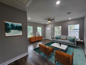 5715 Enid Street, Houston TX 77009