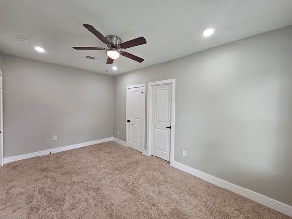 5715 Enid Street, Houston TX 77009
