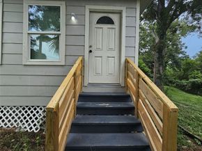 5715 Enid Street, Houston TX 77009