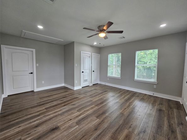 5715 Enid Street, Houston TX 77009