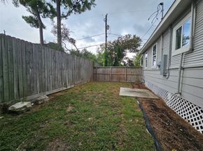 5715 Enid Street, Houston TX 77009