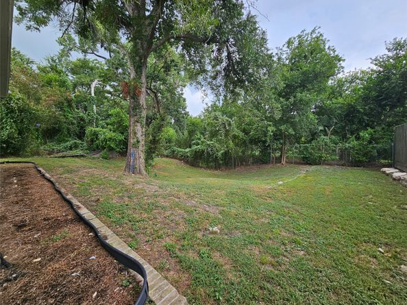 5715 Enid Street, Houston TX 77009