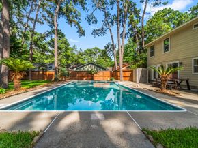 6 Fairmeade Bend Drive, The Woodlands TX 77381