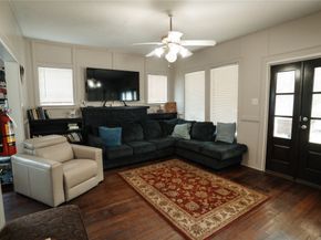 8432 Park Place Boulevard, Houston TX 77017