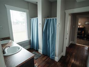 8432 Park Place Boulevard, Houston TX 77017