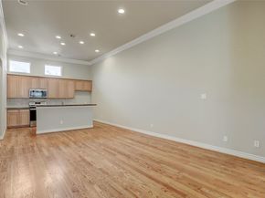 9133 Creekstone Lake Drive, Houston TX 77054