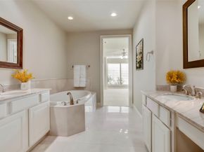 9133 Creekstone Lake Drive, Houston TX 77054