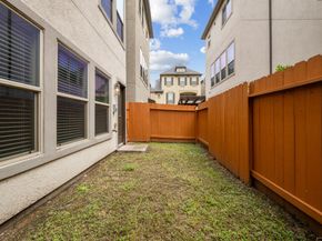 10007 Spring Shadows Park Circle, Houston TX 77080