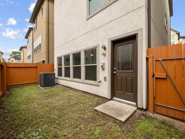 10007 Spring Shadows Park Circle, Houston TX 77080
