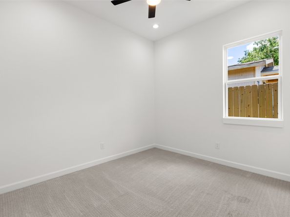 7323 Bastogne Road, Houston TX 77033