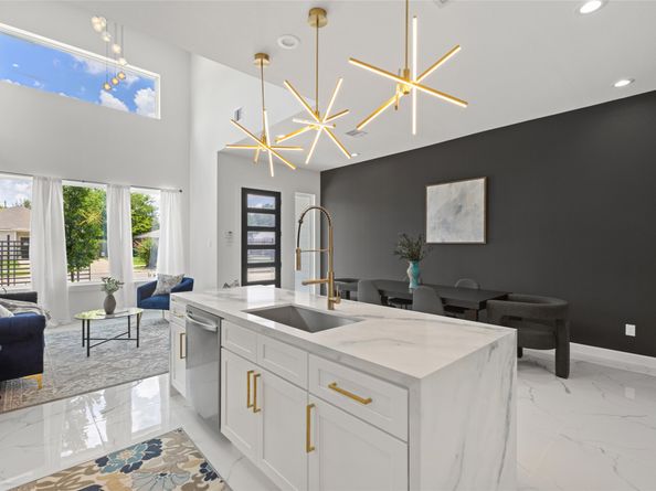 7323 Bastogne Road, Houston TX 77033